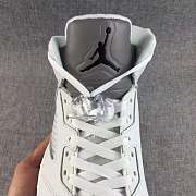 Air Jordan 5 Retro Metallic White (2015) 136027-130 - 2