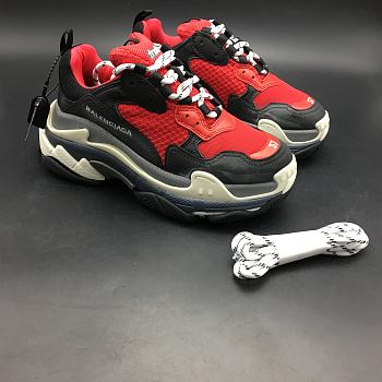 Balenciaga Triple S Black White Red 483513 W06E1 1000