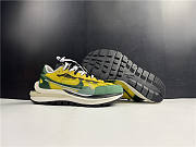 Nike Vaporwaffle sacai Tour Yellow Stadium Green CV1363-700 - 4