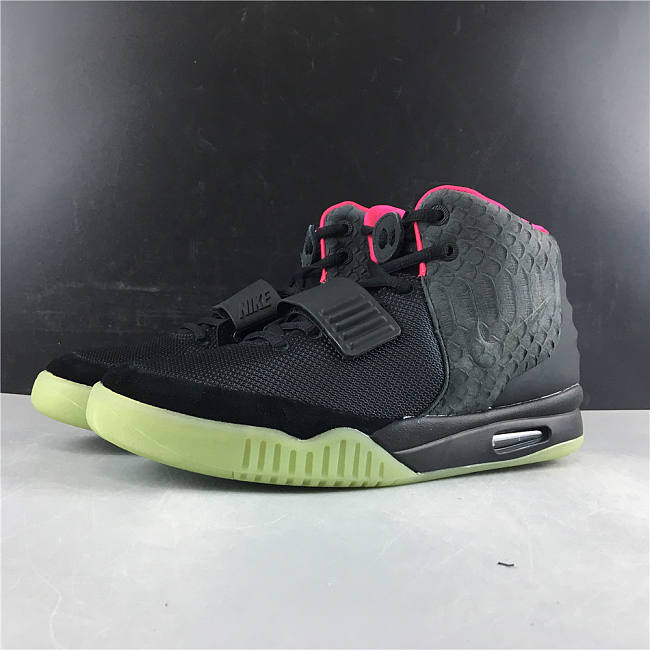 yeezy 2 black solar