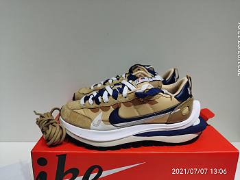 Nike Vaporwaffle Sacai Tan Navy DD1875-200