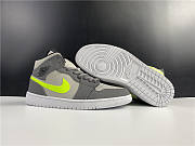 Air Jordan 1 Mid Gunsmoke Volt 554724-072  - 5