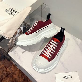 MQSS03 Tread Slick Lace Up Sneaker 