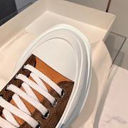 MQSS04 Tread Slick Lace Up Sneaker - 6