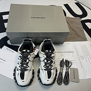 Balenciaga Track Worn Out White Black (W) 542436W1GC49010 - 4
