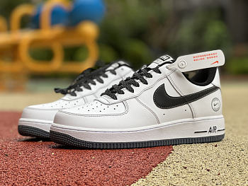 Air Force 1 Low “NYC black white RF” CF1808-011