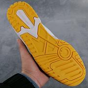 New Balance 550 Sea Salt Varsity Gold BB550LA1 - 2