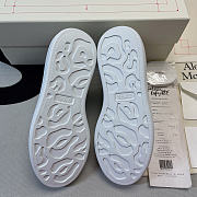 MQSK391 Oversized Sneaker  - 4