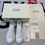 MQSK392 Oversized Sneaker  - 6