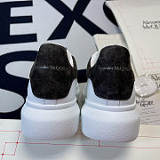 MQSK392 Oversized Sneaker  - 5