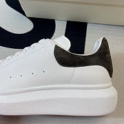 MQSK392 Oversized Sneaker  - 4