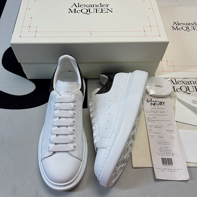 MQSK392 Oversized Sneaker  - 1