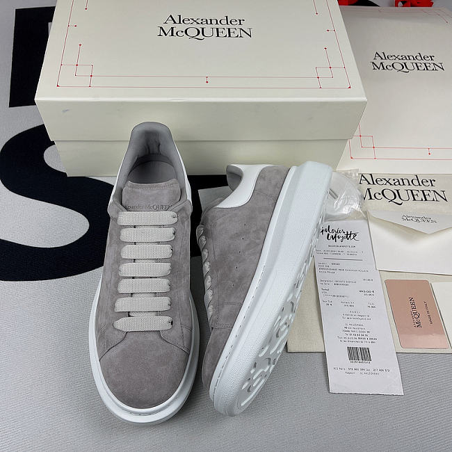 MQSK405 Oversized Sneaker - 1