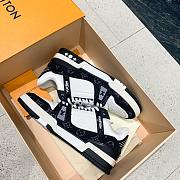 Trainer32 Sneaker  - 4
