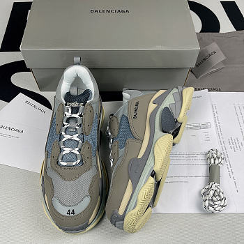BLTP-55 TRIPLE S TRAINERS 