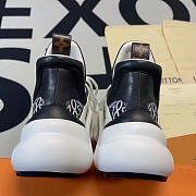 Lady Archlight 1854 - 5