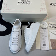 Alexander McQueen Oversized Ivory Black 553770WHGP79061 - 1