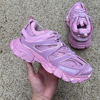  Baleciaga Track 3.0 light pink 