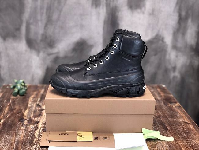 Burberry Arthur Sneakers High Black - 1