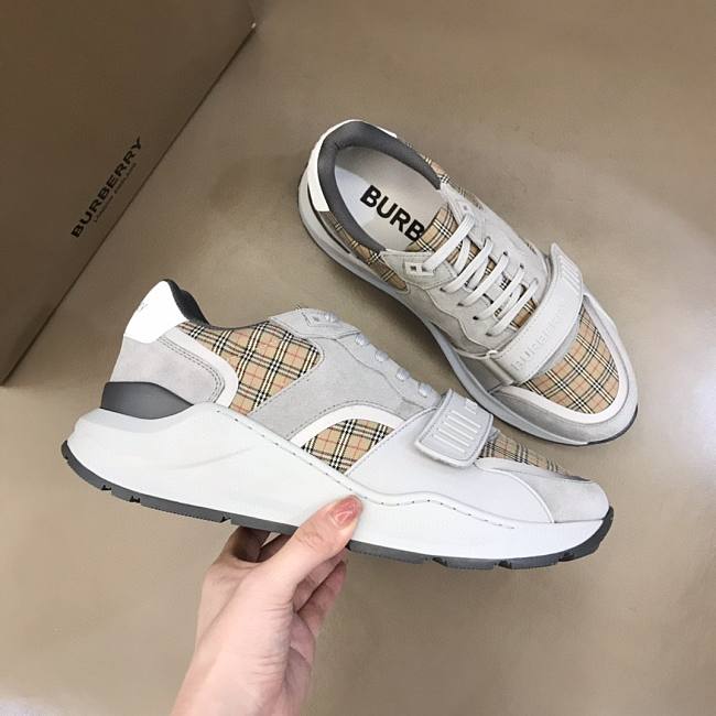 Burberry Vintage Check Cotton White Grey - 1