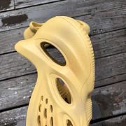 Adidas Yeezy Foam RNR Desert Sand GV6843 - 2