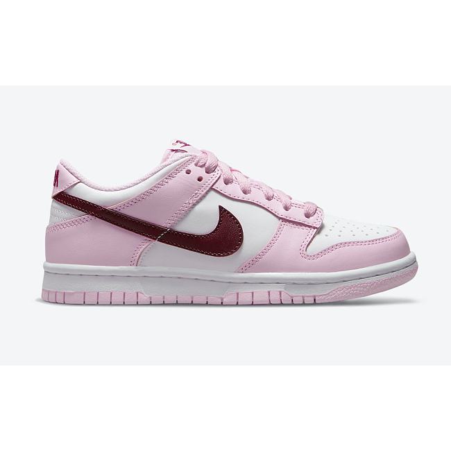 Nike Dunk SB Low Valentine's Day CW1590-601 - 1