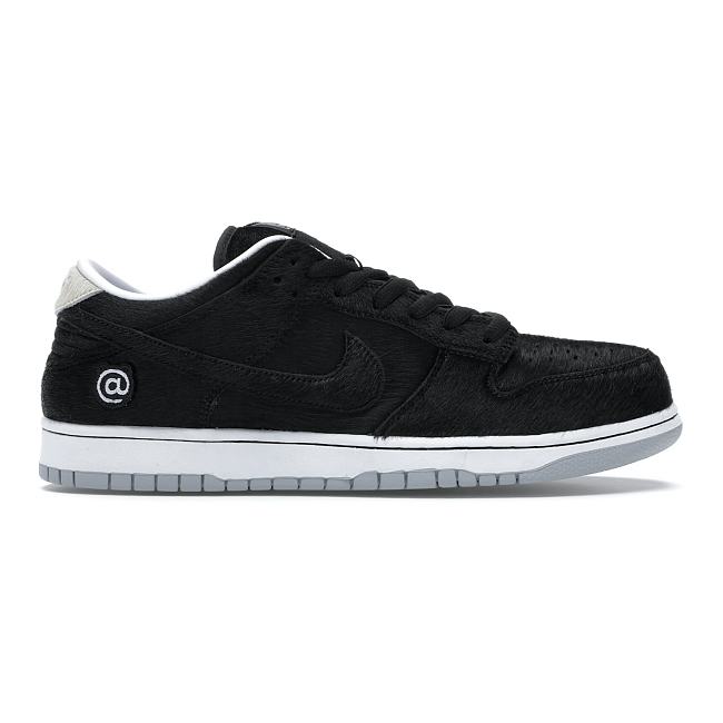 Nike SB Dunk Low Violent Bear Black Plush (2020) CZ5127 001 - 1