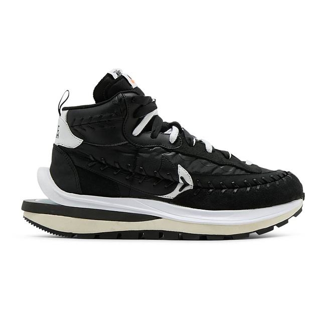 Nike Vaporwaffle sacai Jean Paul Gaultier Black White DH9186-001 - 1