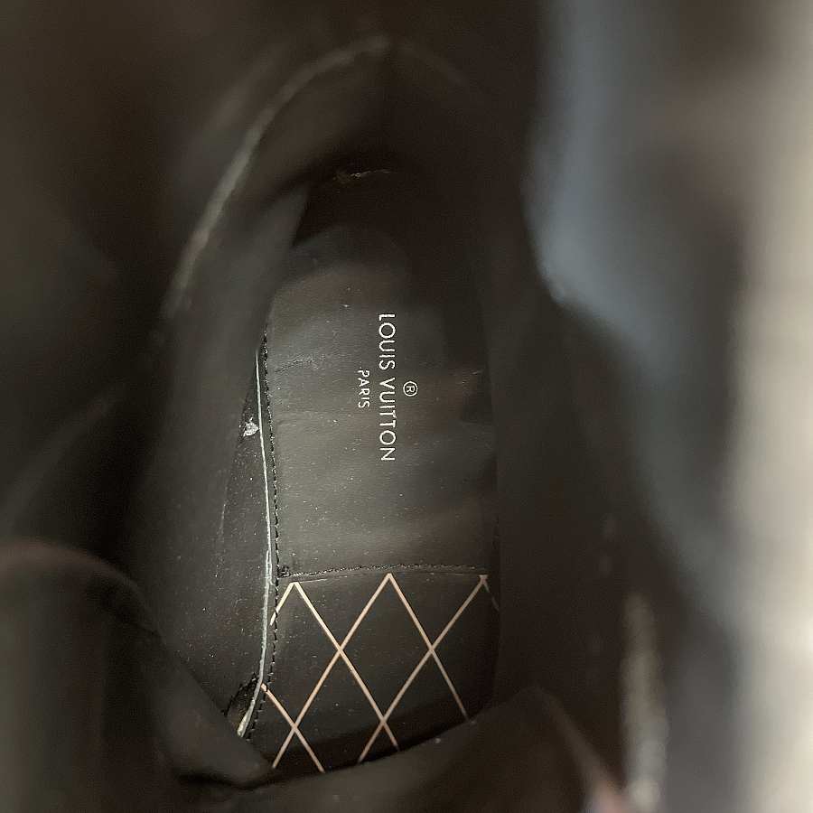 laureate desert boot