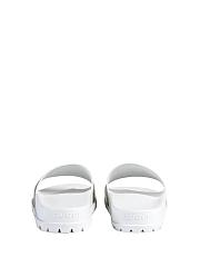 Gucci web detail slides in white - 4