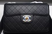 Chanel Vintage Classic Double Flap Quilted Lambskin Gold-tone Medium Black - 2