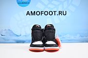 Air Jordan 1 Retro High Electro Orange 555088-180  - 5