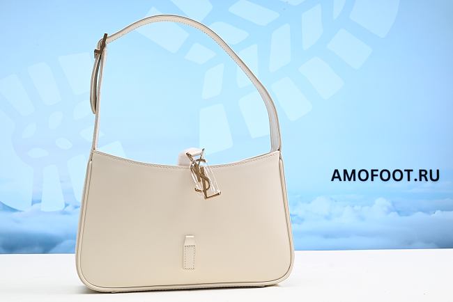 Saint Laurent Le 5 A 7 Mini Hobo Bag In Smooth Leather Blanc Vintage 4.5H 7.5W 1.8D - 1