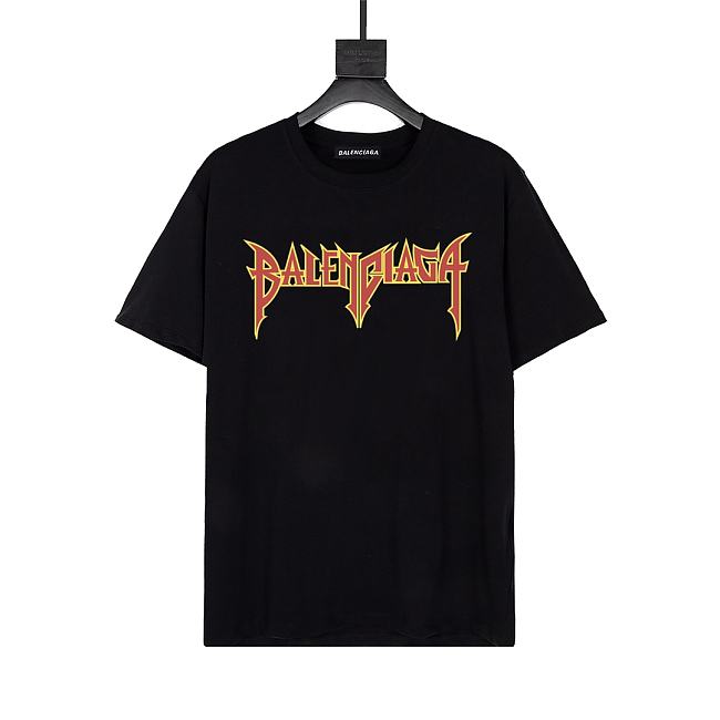 Balenciaga Classic T-shirt with logo motif on the front in Black - 1