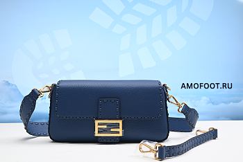 Fendi Baguette Blue Selleria bag with oversize topstitching 15x27x6cm