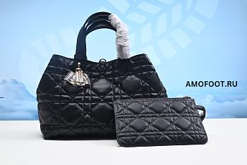 Small Dior Toujours Bag Black Macrocannage Calfskin M2822OSHJ_M900 23x14x12cm