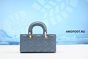 MEDIUM LADY D-JOY BAG Horizon Blue Cannage Lambskin 22cm - 3