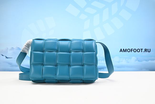 Bottega Veneta Padded Intreccio Cassette Crossbody Bag Mallard 26cm - 1