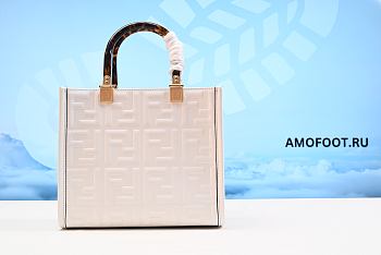 Fendi by Marc Jacobs Fendi Sunshine Small White Leather Shopper 25cm