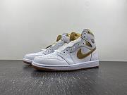 Air Jordan 1 Retro High OG Metallic Gold (Women's) FD2596-107 - 6