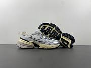 Nike V2K Run Summit White Metallic Silver (Women's) FD0736-100 - 4