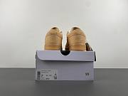 Air Jordan 1 Low SE Sand (Women's) FZ3972-294 - 6