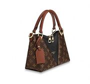 Louis Vuitton V Tote BB Black M43976 25cm - 5
