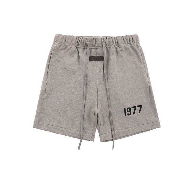 Fear of God Essentials Shorts Dark Oatmeal SS22 - 1
