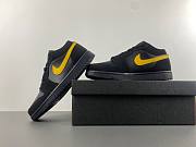 Air Jordan 1 Low 'Black University Gold' 553558-071 - 2