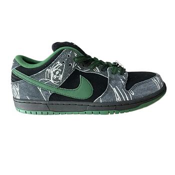 Nike SB Dunk Low There Skateboards HF7743-001