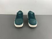 Air Jordan 4 RM Oxidized Green (Women's) FQ7940-300 - 6