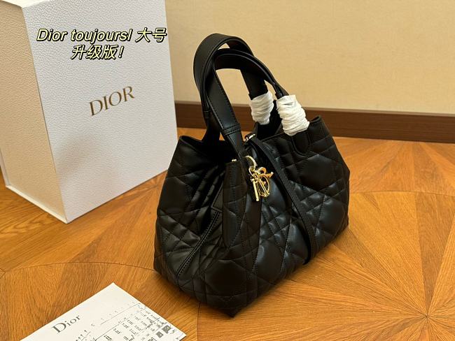 Small Dior Toujours Bag Black Macrocannage Calfskin 23 x 14 x 12 cm - 1