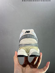 New Balance 9060 Rain Cloud Grey - 6