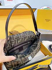 Fendi Pre-Owned 2000 Baguette shoulder bag - 6